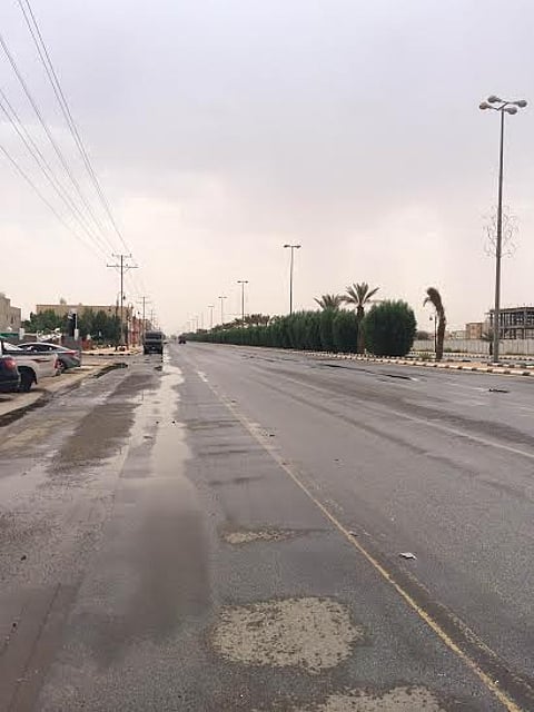 بالصور.. أمطار مفاجئة على الدوادمي وشقراء وساجر