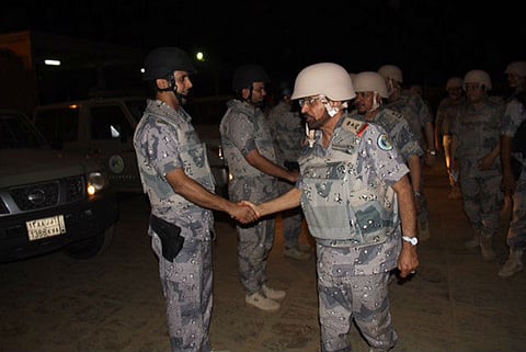 "السواط".. تواجه مع المهربين وعايش الجنود على حدود الوطن