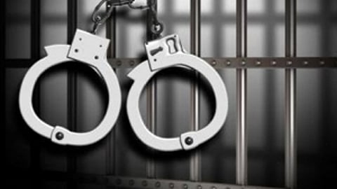 الجهات الأمنية تقبض على مهربي ومروجي مخدرات في جازان وعسير