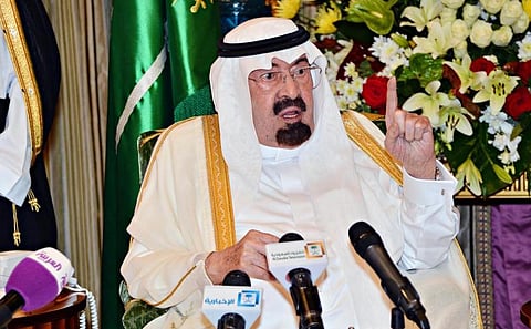 خادم الحرمين: الإرهابيون لا يعرفون الإنسانية.. يقطعون الرؤوس ويمسّكونها الأطفال بالشوارع