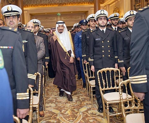 بالصور.. ولي العهد لأبنائه المبتعثين في فرنسا: نحن جميعاً في خدمة بلادنا