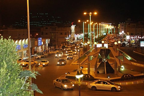 تنفيذ مشاريع بلدية بـ٧٠ مليون ريال بظهران الجنوب