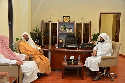 "آل الشيخ" يتفقد فرع "الهيئة" بالرياض