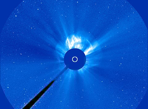 "فلكية جدة": مقذوفات تتجه للأرض تتبعها عاصفة "جيومغناطيسية".. غداً