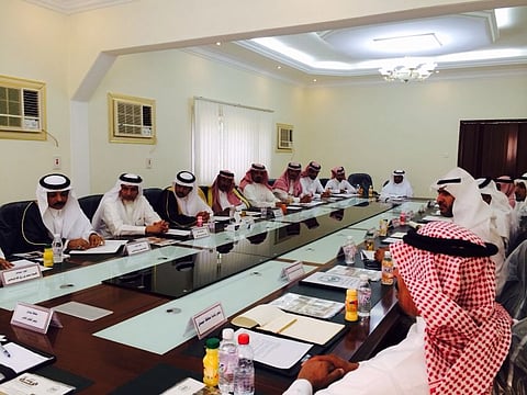 "محافظ ميسان" يجتمع برؤساء المراكز لمناقشة النواحي التنموية