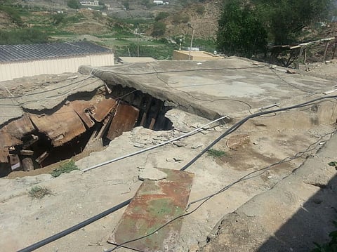 مواطن يطالب بدعم أُمٍّ وبناتها السبع هَوَى منزلُها بفعل الأمطار