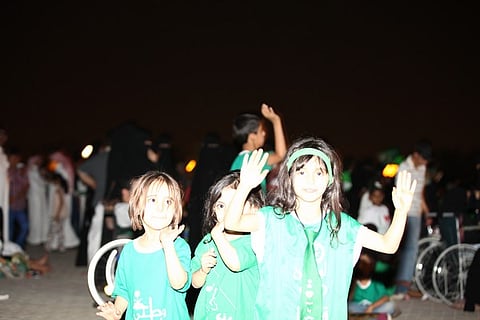 بالصور.. حشود كبيرة بحديقة الملك عبدالله بالملز احتفالاً باليوم الوطني