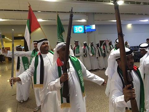 بالصور.. مطارات دبي تواصل الاحتفاء باليوم الوطني السعودي