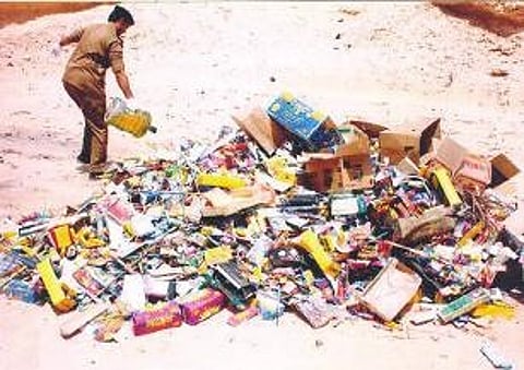 "مدني الرياض" يحذر من مخاطر الألعاب النارية والمفرقعات