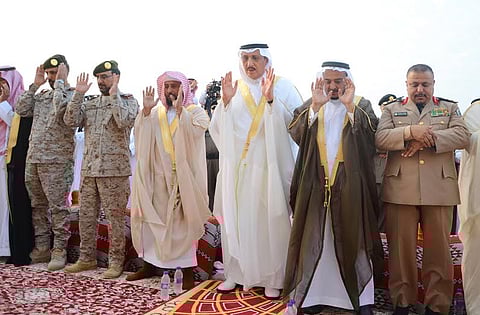 بالصور.. محمد بن ناصر يستقبل المهنّئين بعيد الأضحى في جازان