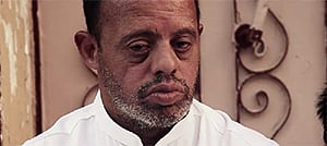 "يشبهك".. برنامج يحكي قصة بطلها "خمسيني" مصاب بمتلازمة "داون"