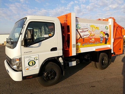 وزير الشؤون البلدية يعتمد مشاريع النظافة ونقل النفايات لسكاكا