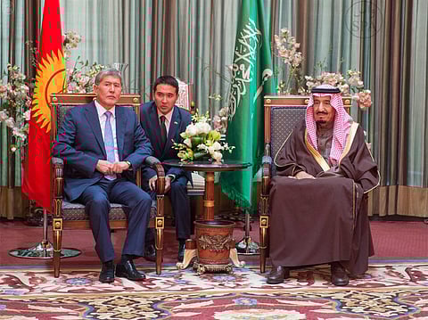 ولي العهد ورئيس جمهورية قيرغيزستان يعقدان جلسة مباحثات