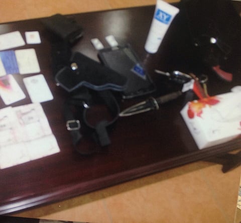 منتحلان لصفة رجال المباحث يستدرجان حدثاً لاغتصابه في أحد المسارحة