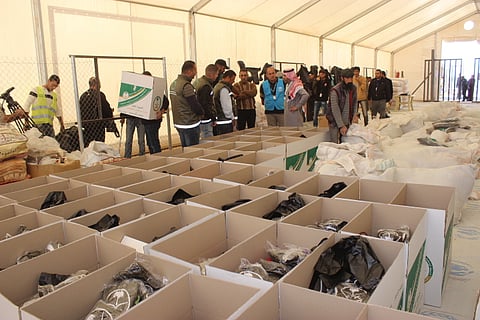 بالصور.. إغاثة 15 ألف لاجئ سوري في "أزرق الأردن" من البرد القارس