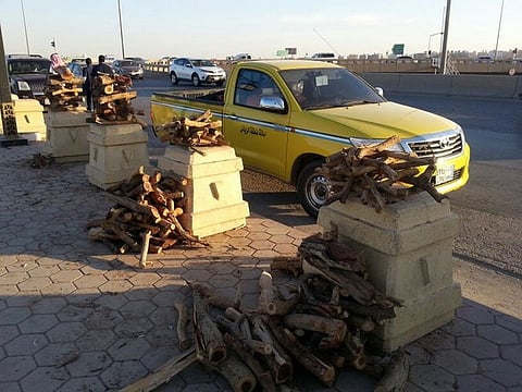 ضبط 16 مبسطاً وموقعاً عشوائياً للباعة الجائلين بالرياض