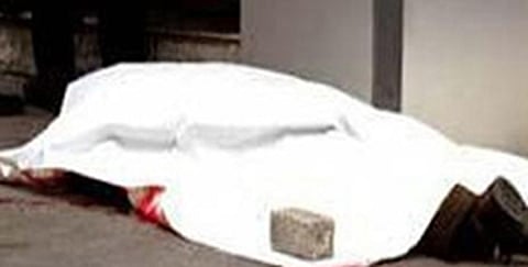 تمثيل جريمة قاتل صديقه بالملاوي وينتظر الحكم عليه شرعاً