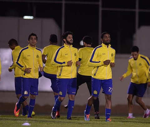 "الجبس" يمنع غالب من تدريبات النصر