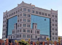 "أمانة الباحة" تسابق الزمن وتوقع 54 مشروعاً تنموياً بالمنطقة