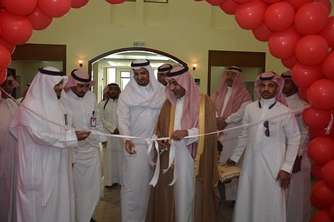 محافظ ينبع يدشّن حملة التبرع بالدم