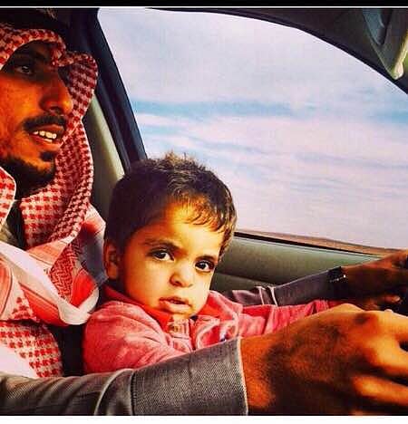 "سلطان الخيرية" تتفاعل مع الطفل "سلطان" ابن الشهيد "رائد المطيري"