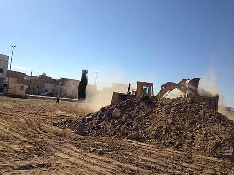 تصريح "أمانة تبوك" عن "قصر الأفراح" يثير سكان "البساتين" بتبوك