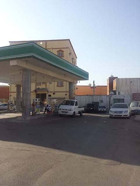 "المتفجرات السائلة".. خطر كامن بيد عمالة غير متخصصة