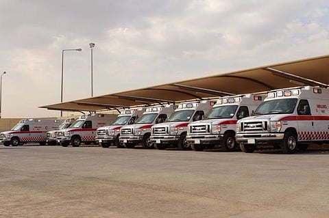 انقلاب سيارة يقتل ويصيب 7 من عائلة واحدة على طريق القصيم- المجمعة