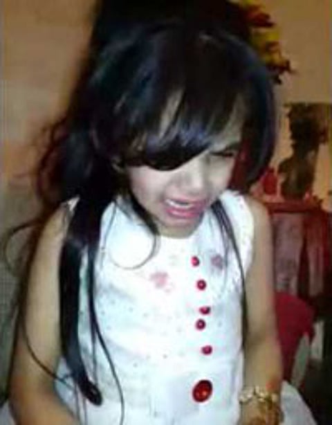 بالفيديو.. الطفلة "جوري" تبكي بحرقة لوفاة الملك عبدالله