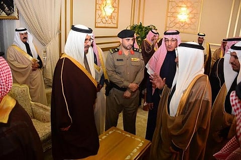 أمير حائل يستقبل المعزّين في وفاة الفقيد والمبايعين للقيادة