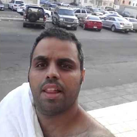 بالفيديو.. مبتعث يعتمر للملك عبدالله