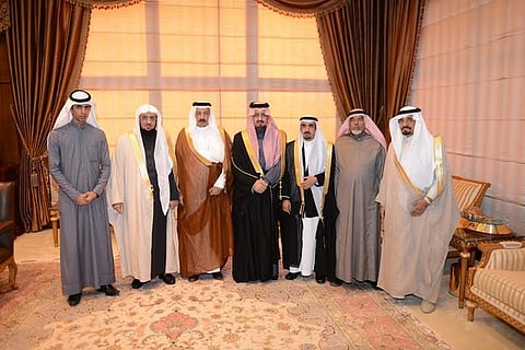 "الشهري" يتنازل عن قاتل ابنه بعد شفاعة الفقيد الراحل