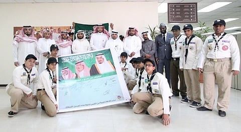 "كشافة ثانوية ابن النفيس" تسجل مبايعتها للملك سلمان بـ"ملكية ينبع"