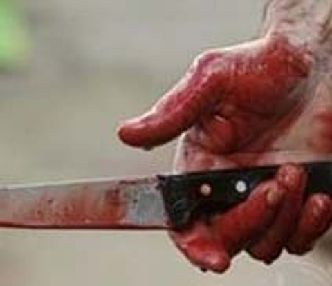 الإطاحة بثلاثيني أصاب مقيماً بطعنة في الصدر بحي الكعكية بمكة