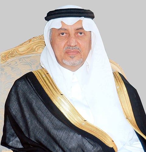 "الفيصل" يعزي والد الفتيات الأربع المتوفيات بجدة