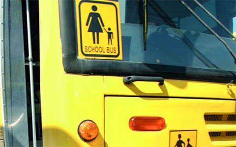 تأخر حقوق سائقي الحافلات يتسبب في إرباك مدارس خيبر الجنوب