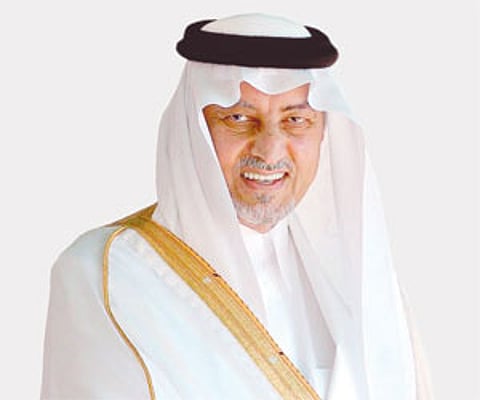 أمير مكة يدشن "حقيبة السلامة" التي ينفذها الدفاع المدني