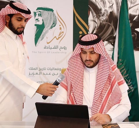 بالصور .. توثيق مواقف الملك فهد ورأيه ورؤيته السياسية على "يوتيوب"
