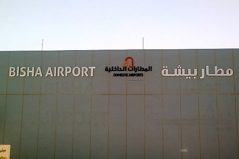 ركاب رحلة "الدمام– بيشة" يشكون معاناتهم بين الإلغاء والتأجيل