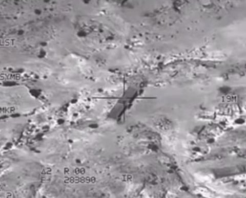 بالفيديو.. لليوم السابع قوات "التحالف" تدك تجمعات وأسلحة الحوثيين