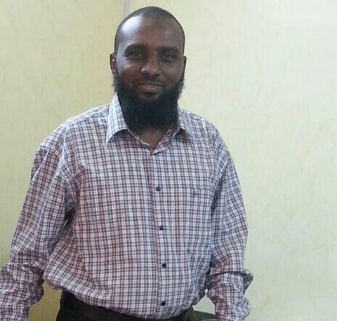 سوداني يغادر قرية شرق الليث طفلاً ويعود لها بعد 20 عاماً مهندساً