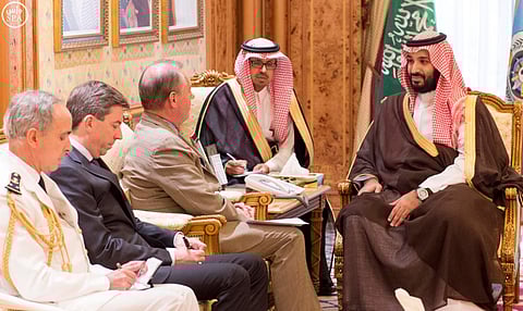 "محمد بن سلمان" يتسلم رسالة من وزير الدفاع الفرنسي
