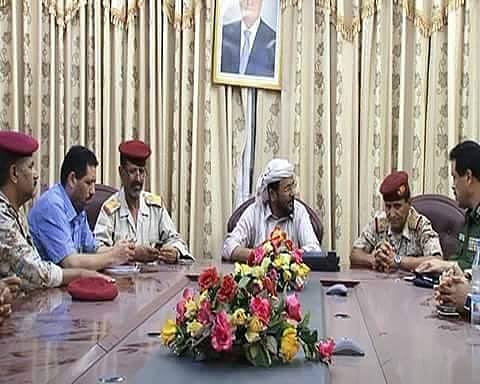 محافظ مأرب: الحوثيون يعيشون حالة انهيار وهستيريا نتيجة الضربات