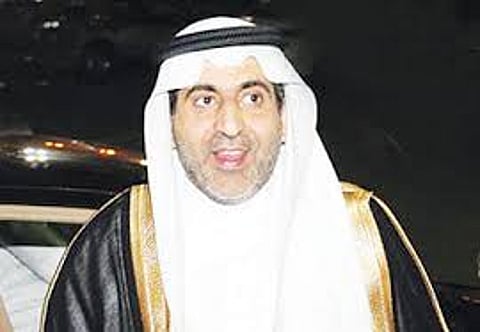 "محافظ ينبع" يستقبل المبايعين بعد مغرب اليوم