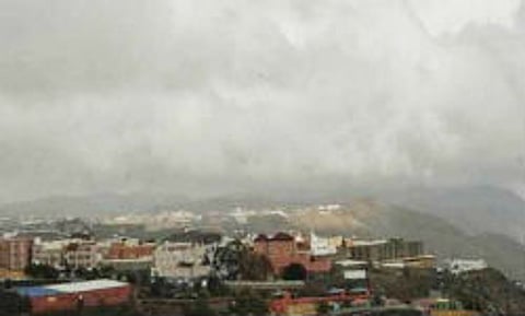 "الأرصاد": أمطار بالباحة.. و"المدني" يدعو لتوخي الحذر