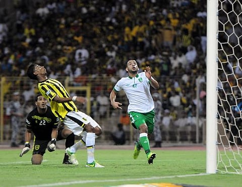 "إدارة الاتحاد": 10 آلاف ريال لكل لاعب مكافأة هزيمة "الأهلي"