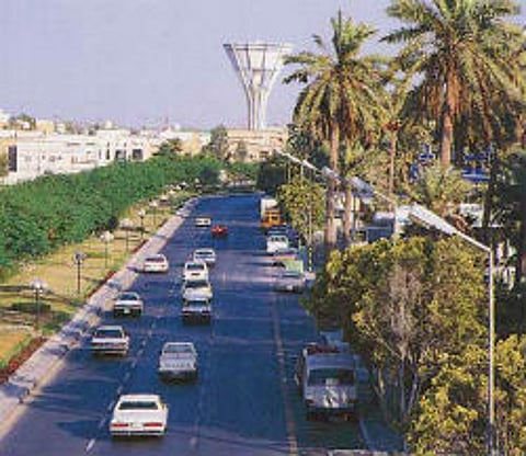 "القديح".. بلدة ريفية محاطة بالنخيل وتشتهر بالآبار والعيون