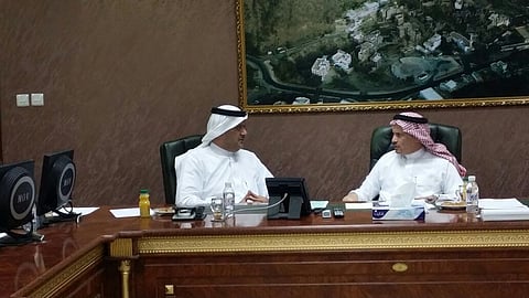 "العرنوس" يقف على احتياجات المستشفيات الحدودية بعسير