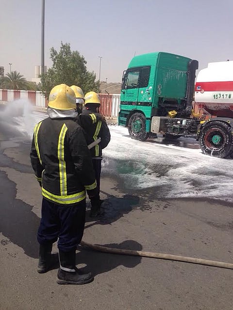 فَرَضية تدريبية للإطفاء والإخلاء بمقر شركة الكهرباء