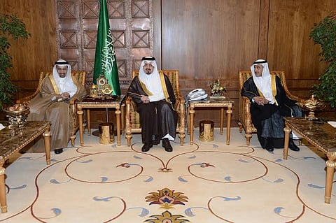 "أمير عسير" يستقبل وزير الصحة لبحث تطوير الخدمات بالمنطقة